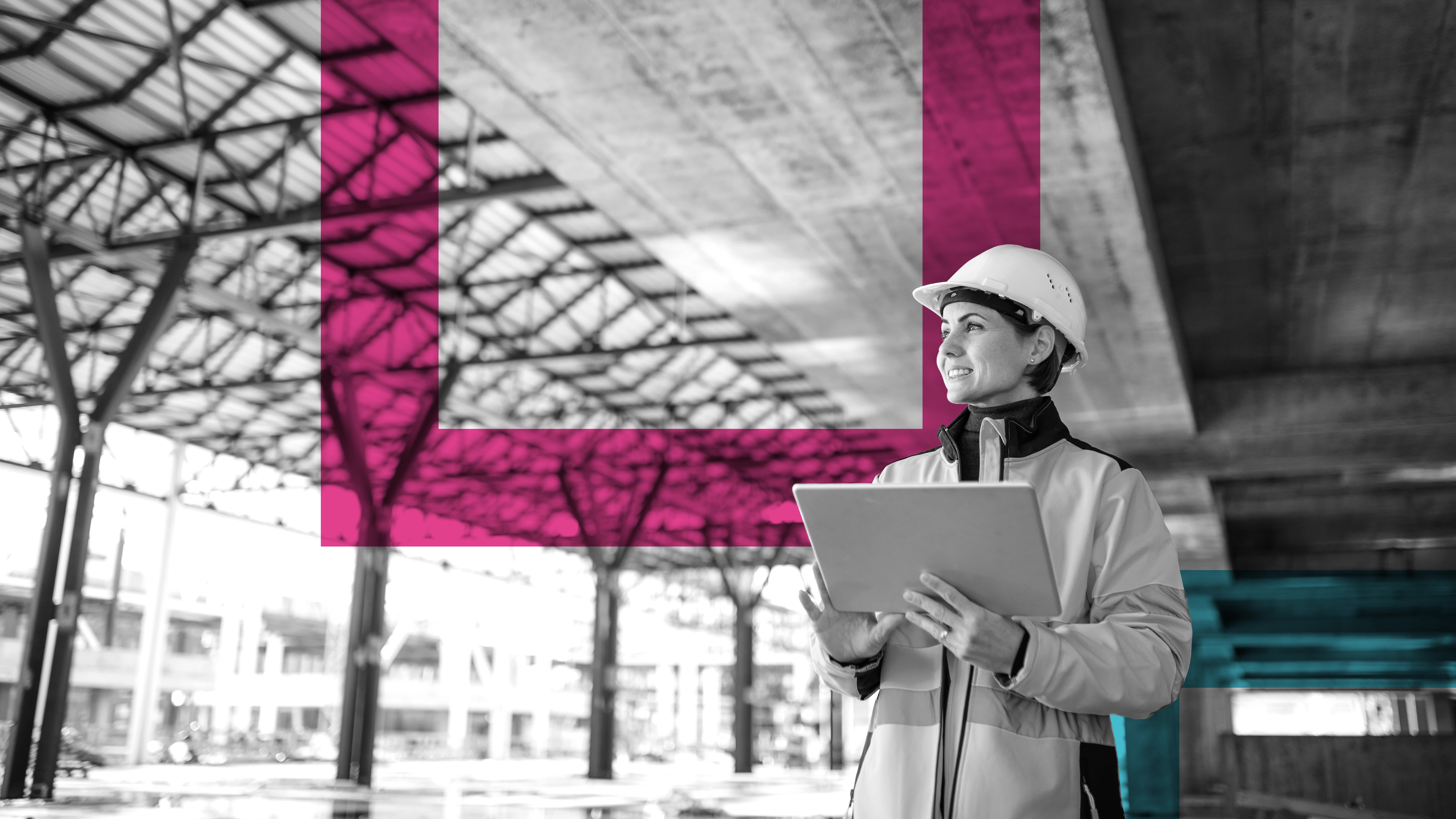 AdobeStock_324027017_ladytablet copy